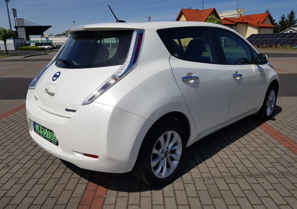 Nissan Leaf cena 39900 przebieg: 111000, rok produkcji 2015 z Włocławek małe 191